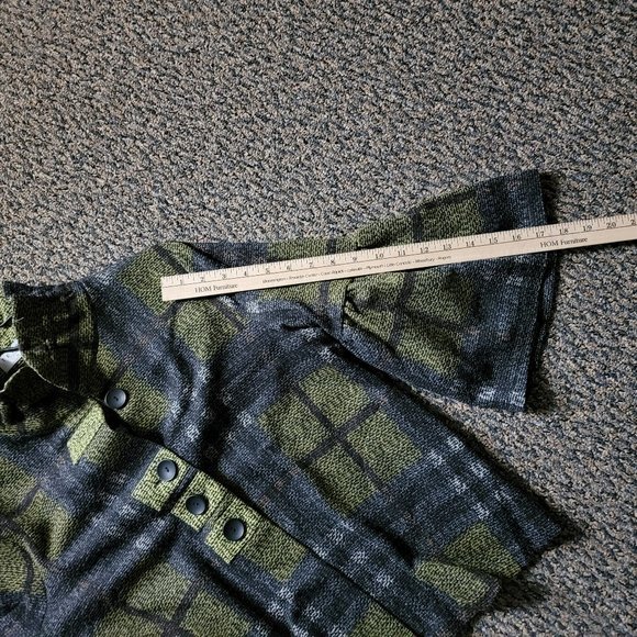 Terra SJ Apparel plaid 3/4 bell sleeves blazer Size Medium - Picture 11 of 13